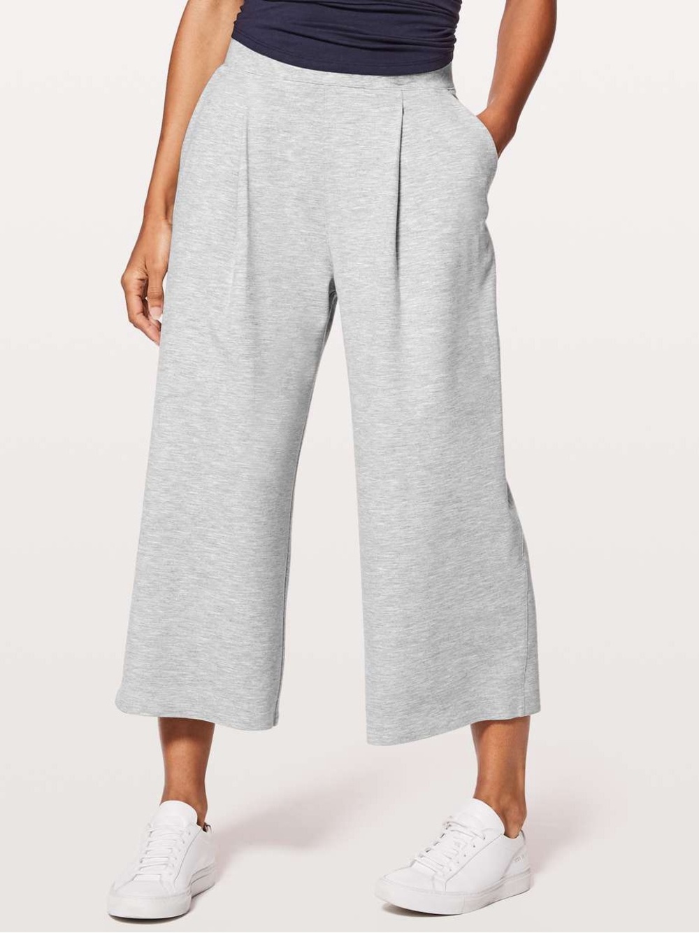 Lululemon Can You Feel The Pleat Crop *21"
Heathered Power Grey